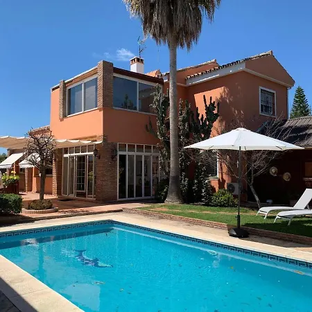 Сasa de vacaciones Con Piscina A 50 M De La Playa .