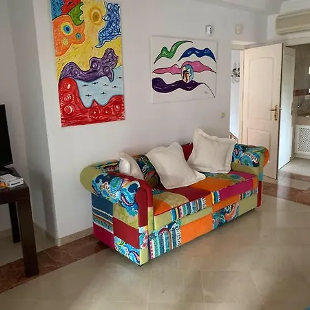 Con Piscina A 50 M De La Playa . Marbella