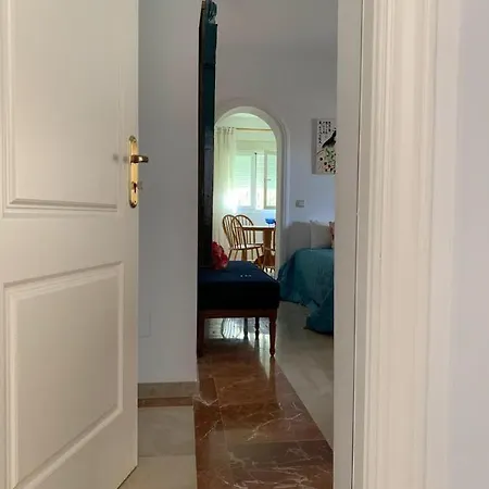 Con Piscina A 50 M De La Playa .